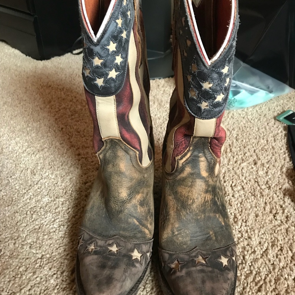 *SOLD ON EBAY* Dan post cowgirl boots